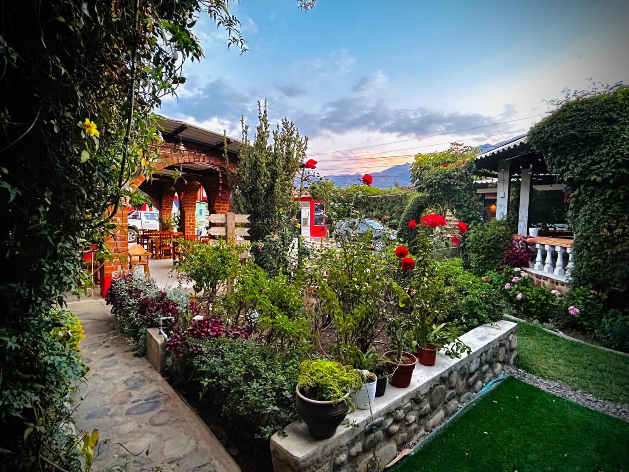 Alpamayo Casa Hotel - Restaurante Yungay Exteriér fotografie